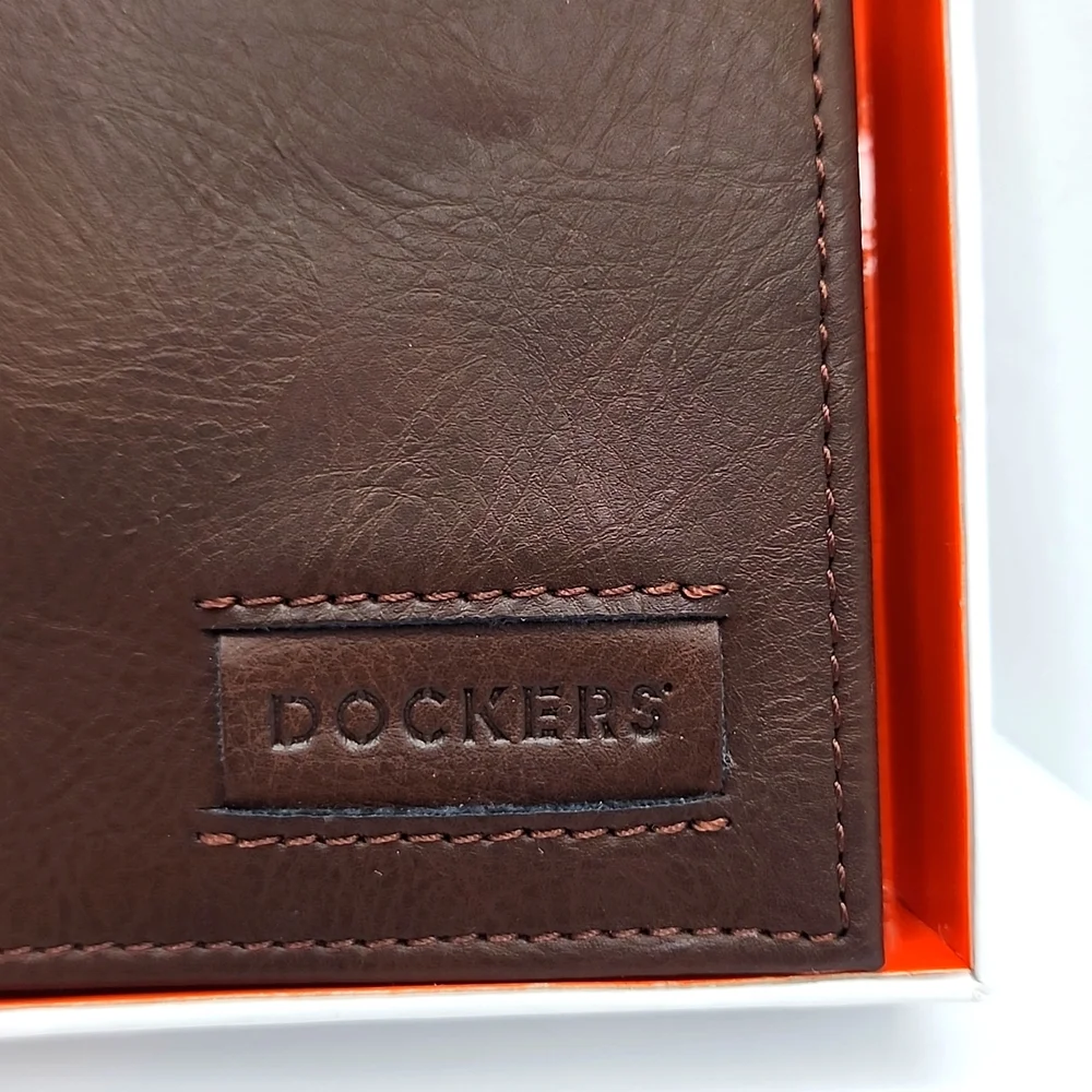 DOCKERS HANDCRAFTED MENS BROWN WALLET